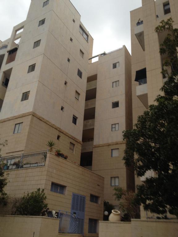 Rainbow Apartment Ashkelon Exterior photo